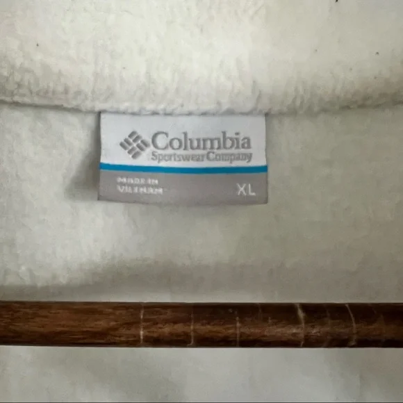 Women’s white Columbia jacket - Picture 3 of 5